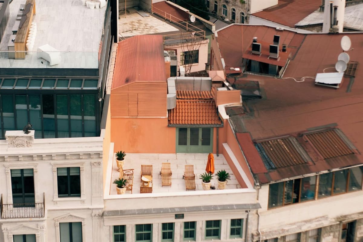 Toitures-terrasses d'un ensemble de logements collectifs